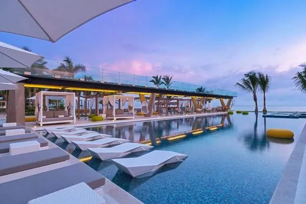 Hotel W Punta Mita: proyecto de infraestructura de red